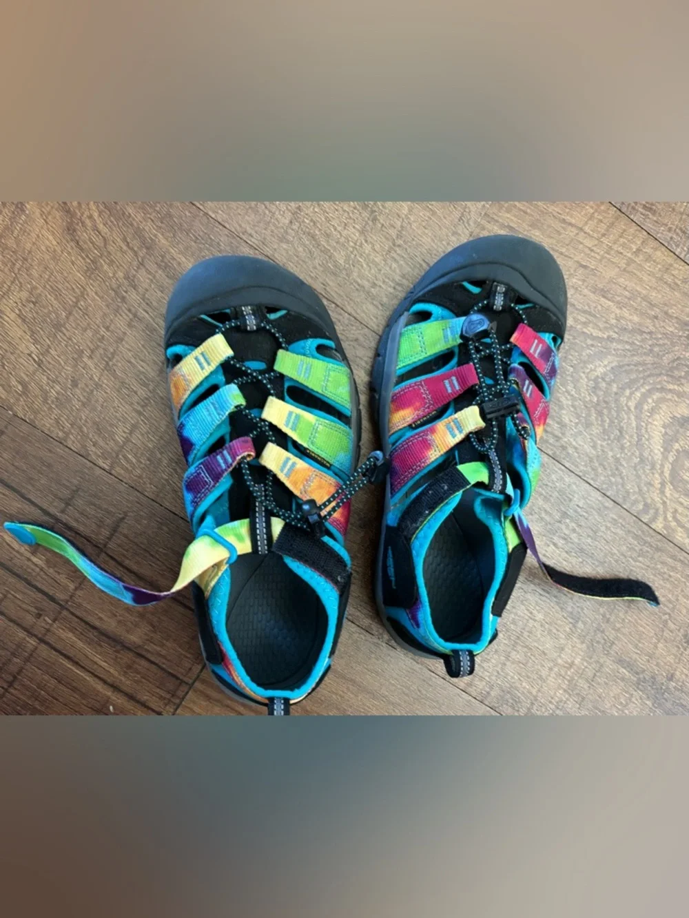 Keen Newport H2 hybrid sandals unisex boy girl youth Sz 4 big kid